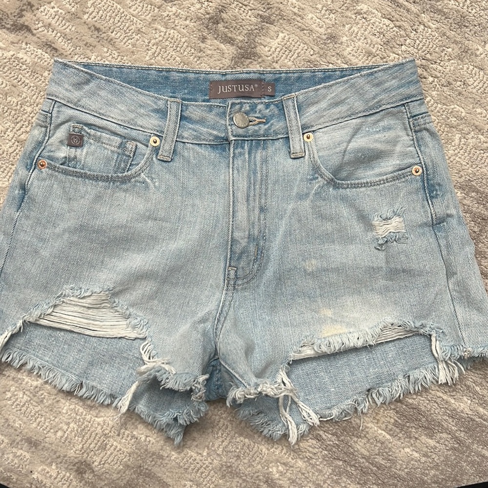 JUSTUSA Light denim shorts high waisted sz small